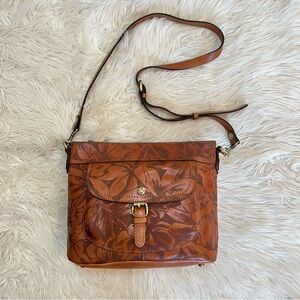 Patricia Nash Tuscania British Tan Floral Embossed Leather Crossbody Bag 🗺️